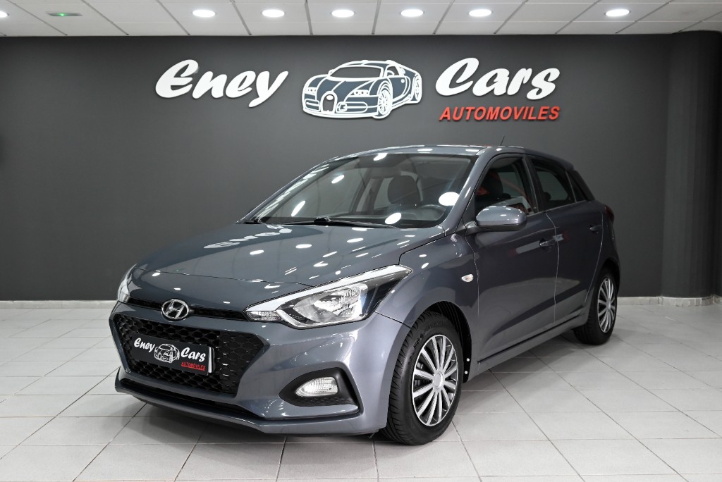 ---- HYUNDAI I20 1.2 MPI 84CV ESSENCE ---- DESDE 145€ AL MES