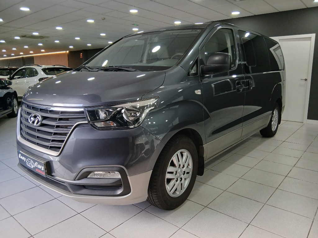 --- HYUNDAI H1 TRAVEL 2.5 CRDI AUT. --- DESDE 327€ AL MES